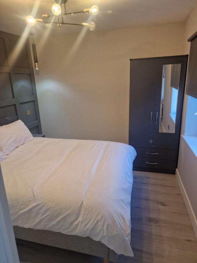 Collier'S Wood En-Suite Apartments London Exteriör bild